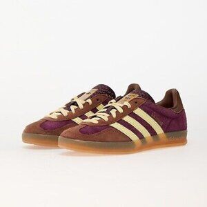 Gazelle Indoor Sneaker (Men)(Sz 11)